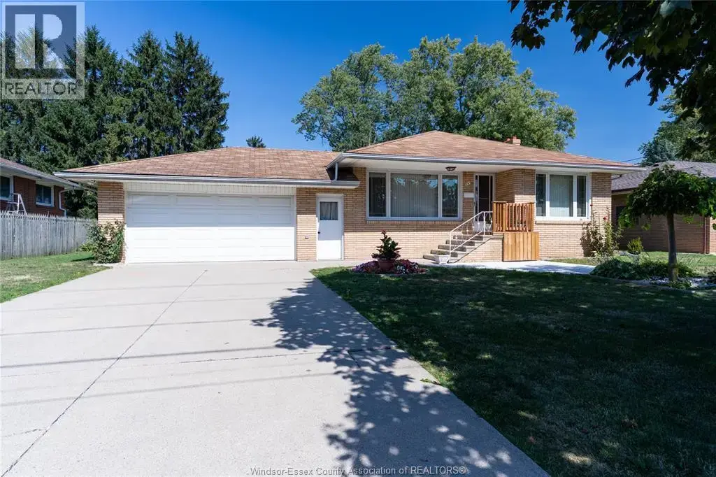 760 Wallace, Windsor